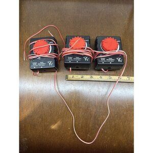 Vintage F370 HO Scale model train controllers. Lot of 3. Like new. Works